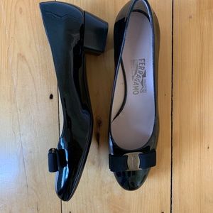 COPY - Size 9.5 patent black Salvatore Ferragamo shoes